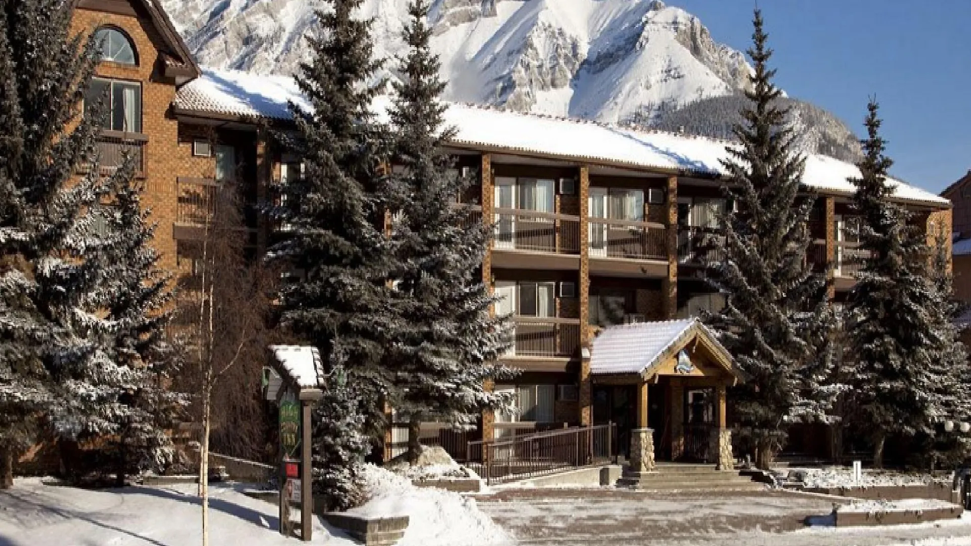 High Country Inn Banff Hotel